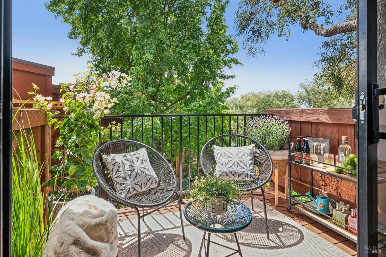 574 Seaver Drive