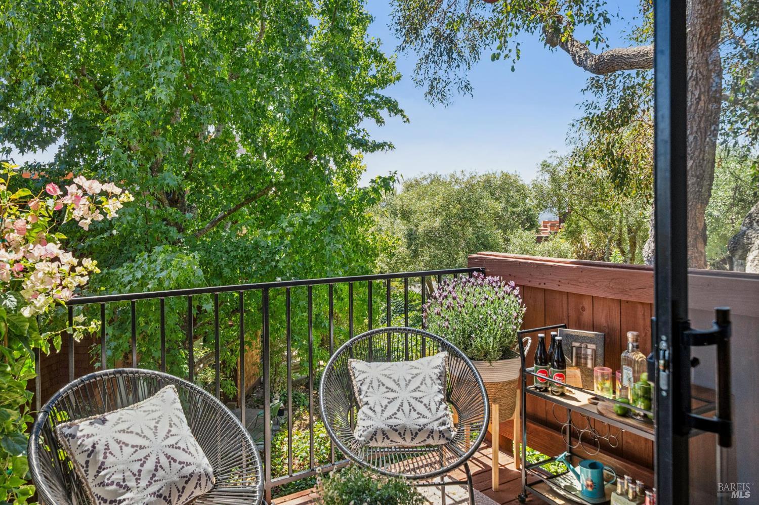 574 Seaver Drive