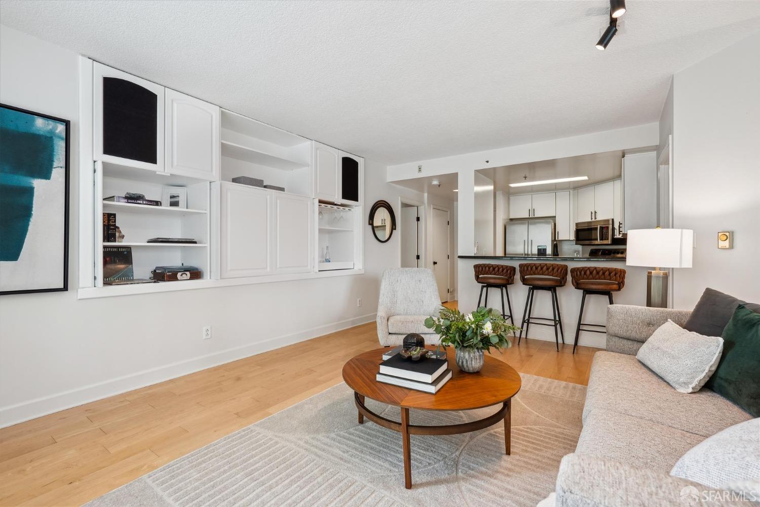 111 Chestnut Street # 302