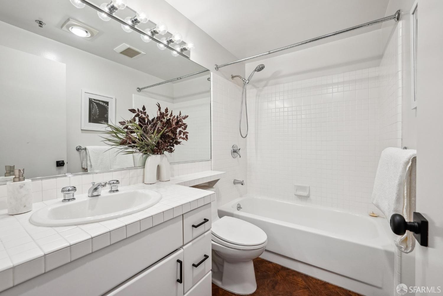 111 Chestnut Street # 302