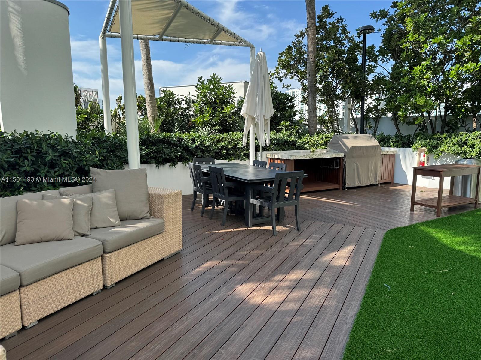 2020 N Bayshore Dr # 801