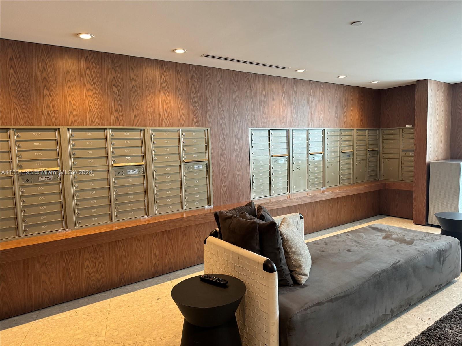 2020 N Bayshore Dr # 801