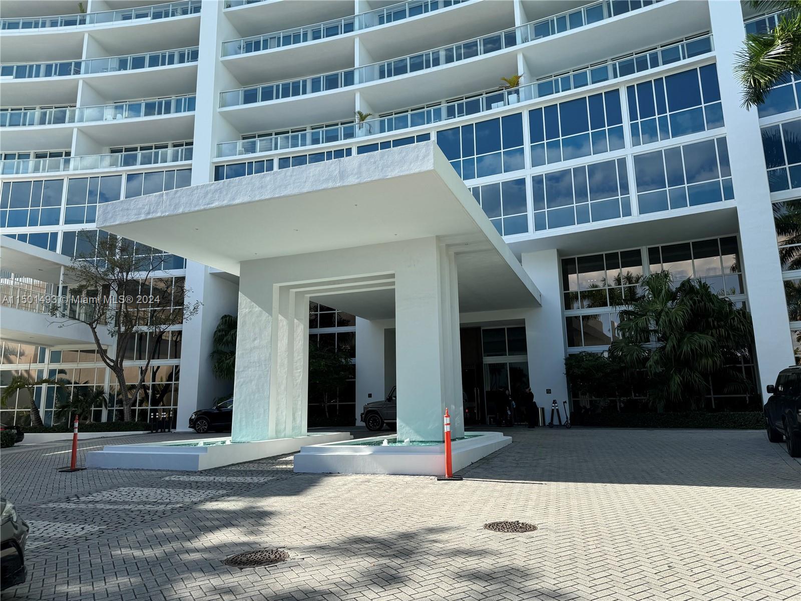 2020 N Bayshore Dr # 801