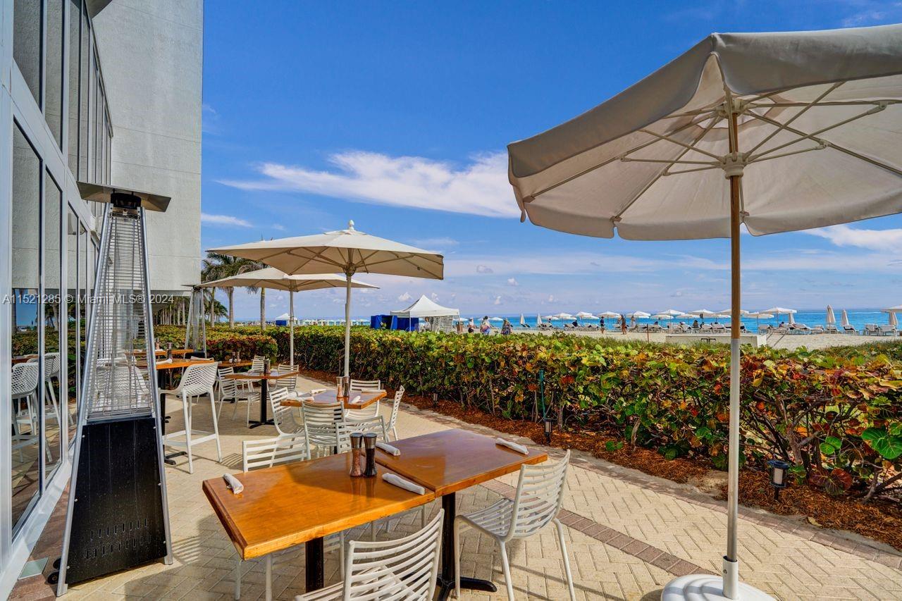 15811 Collins Avenue # 3904