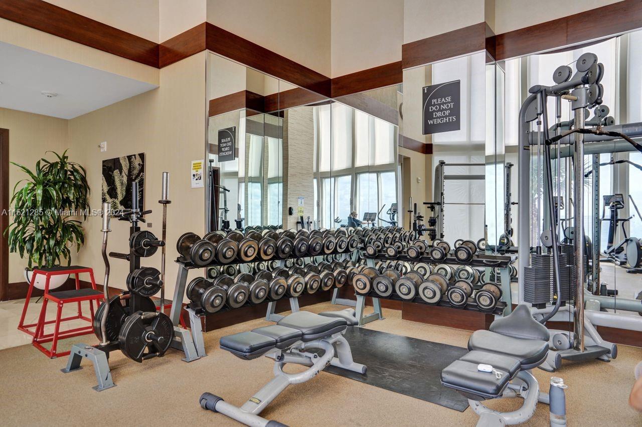 15811 Collins Avenue # 3904