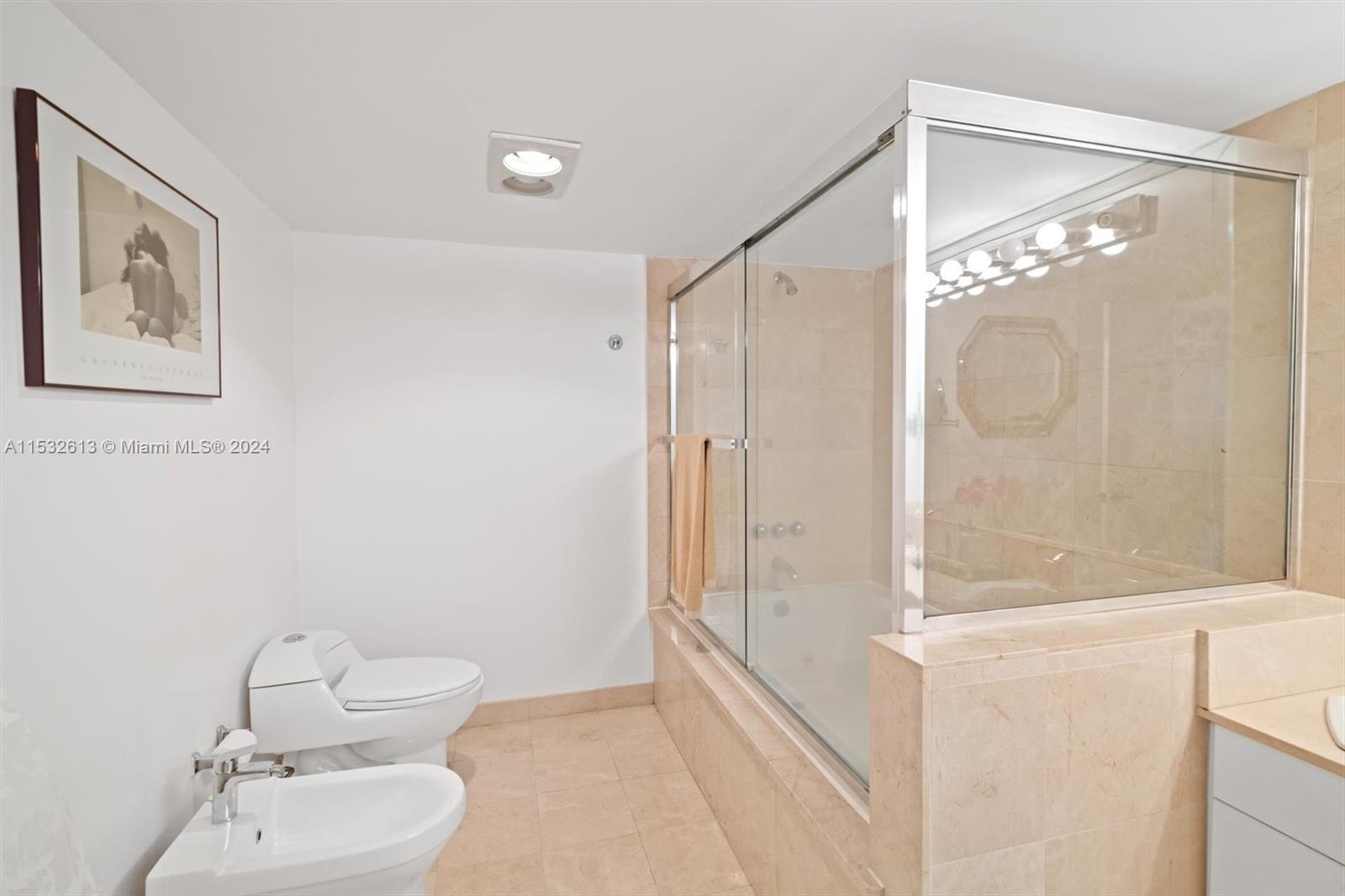 8855 Collins Ave # 3E