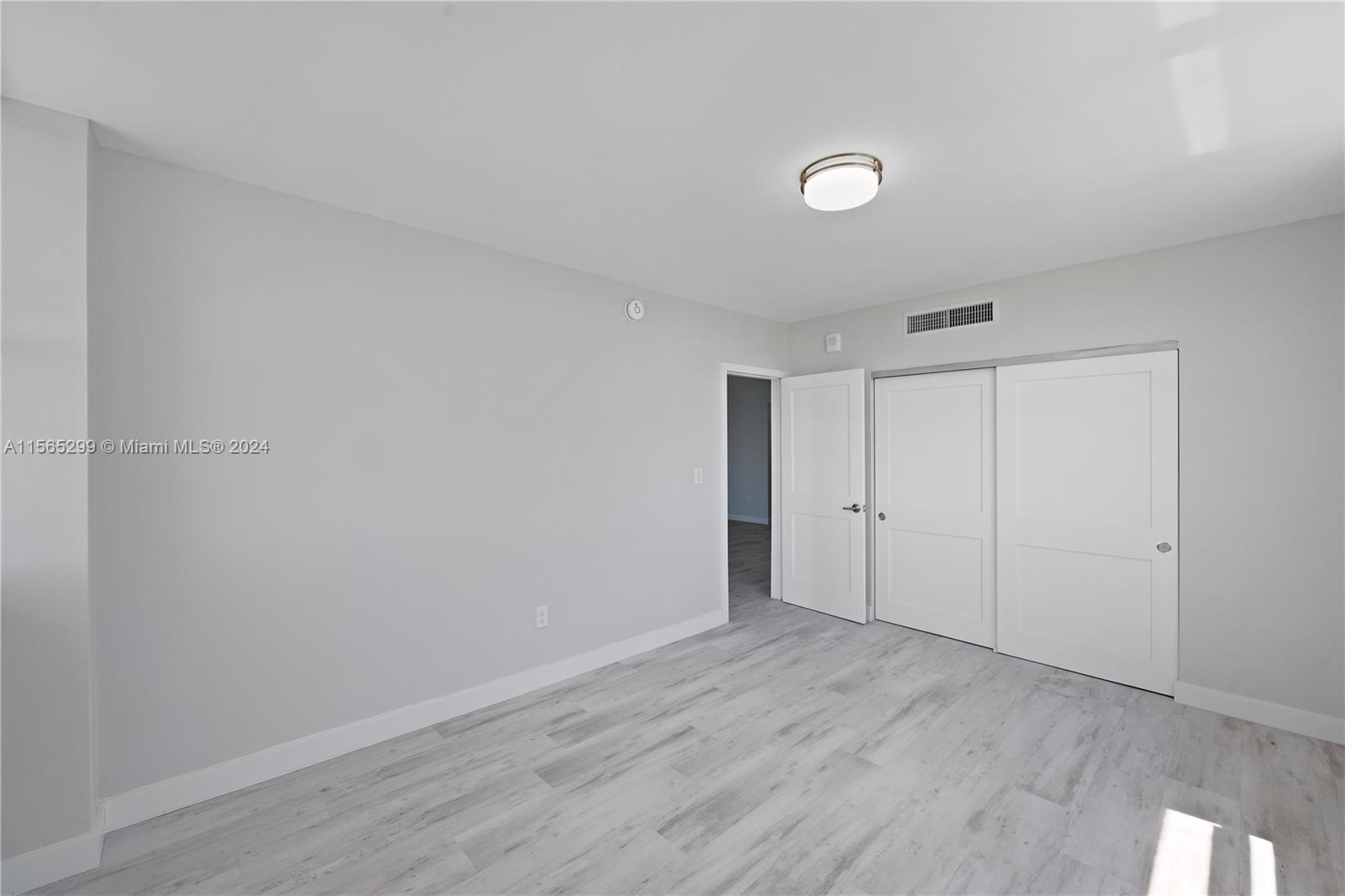 5001 Collins Ave # 12A