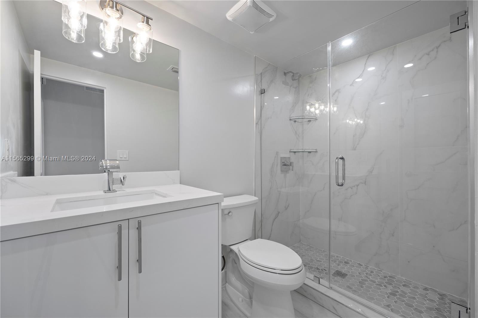 5001 Collins Ave # 12A