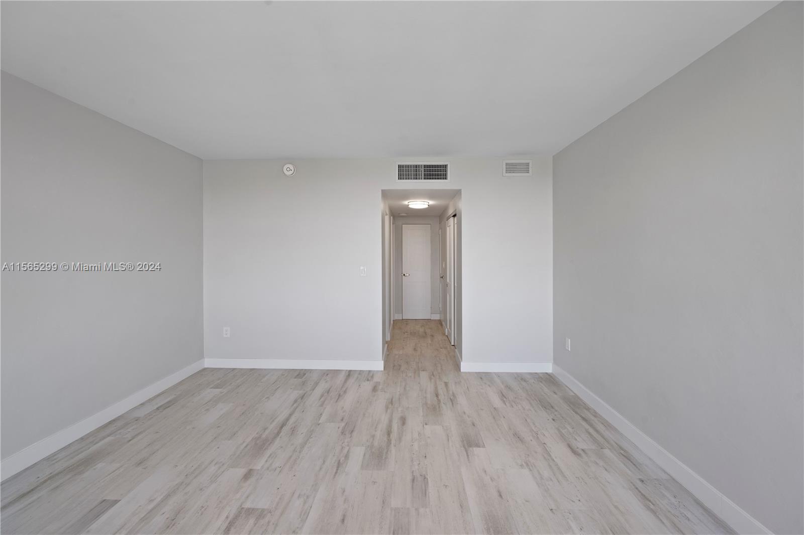 5001 Collins Ave # 12A