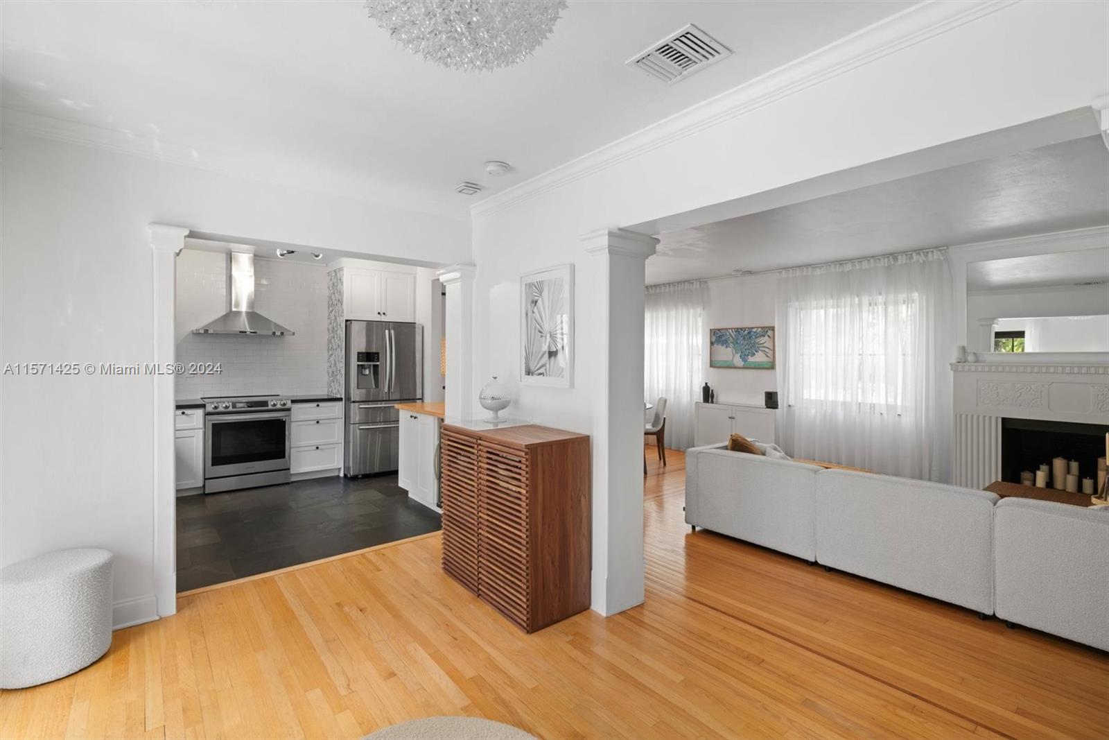 94 NE 102nd St