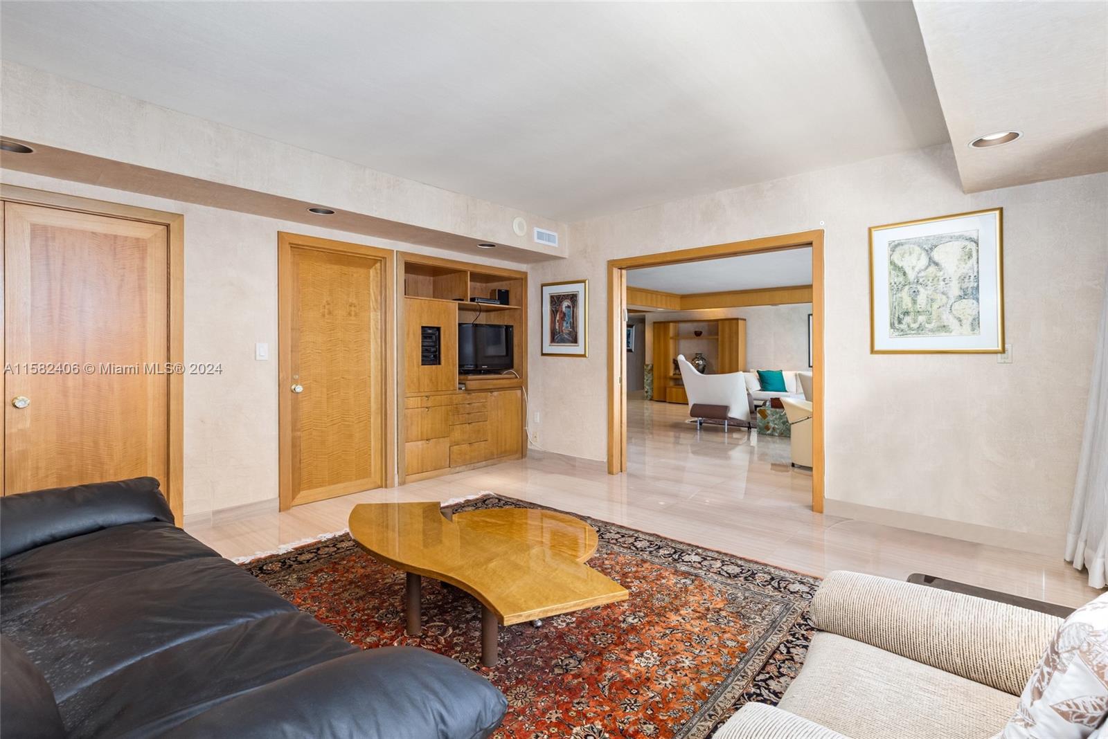 10155 Collins Ave # 1406