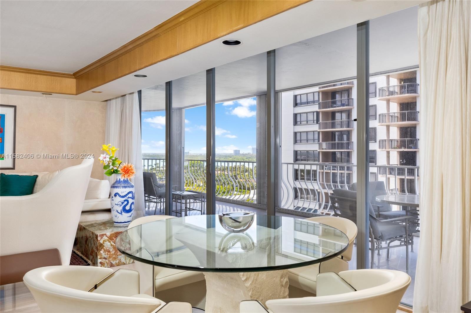 10155 Collins Ave # 1406