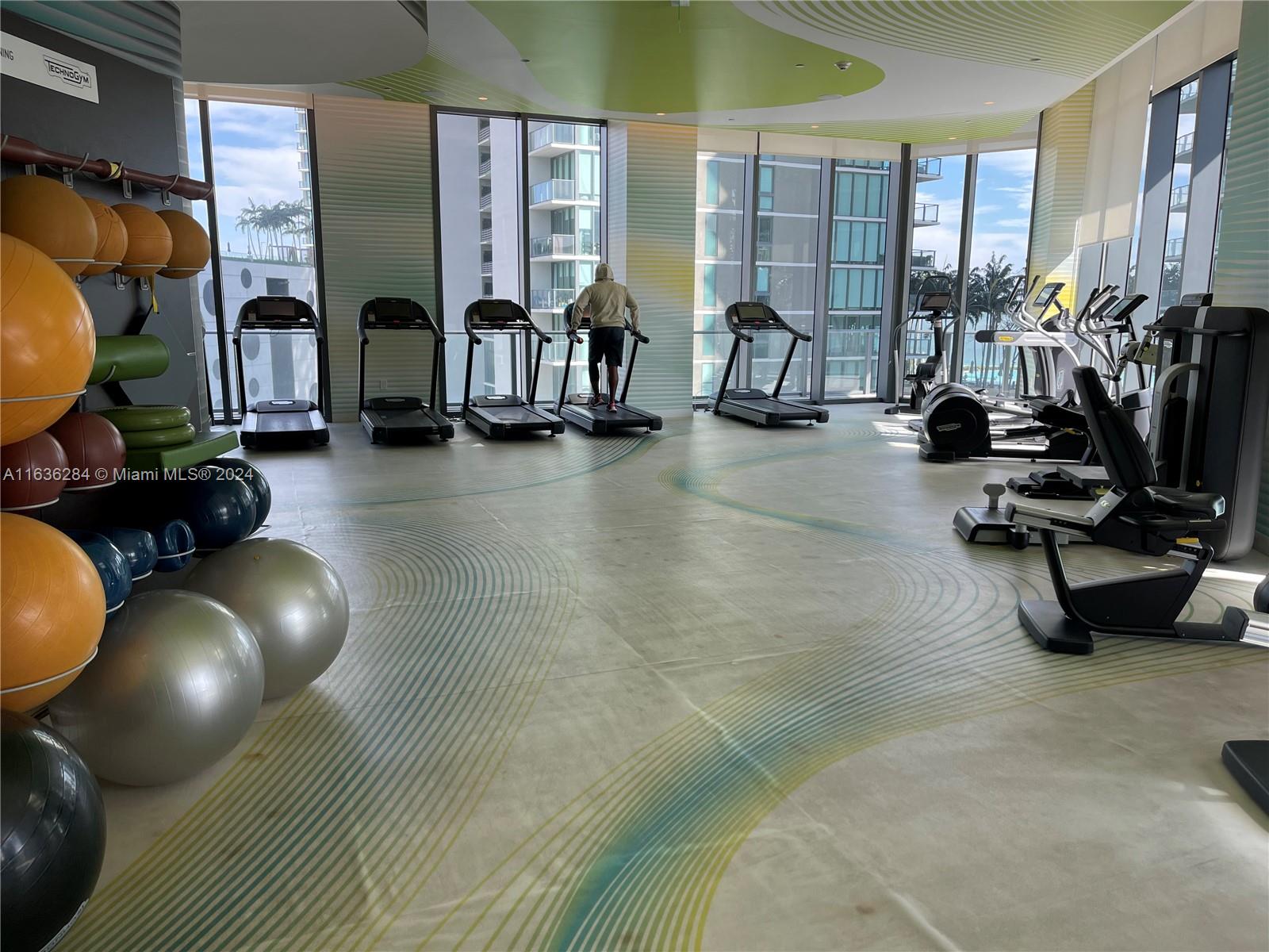 501 NE 31st St # 2410