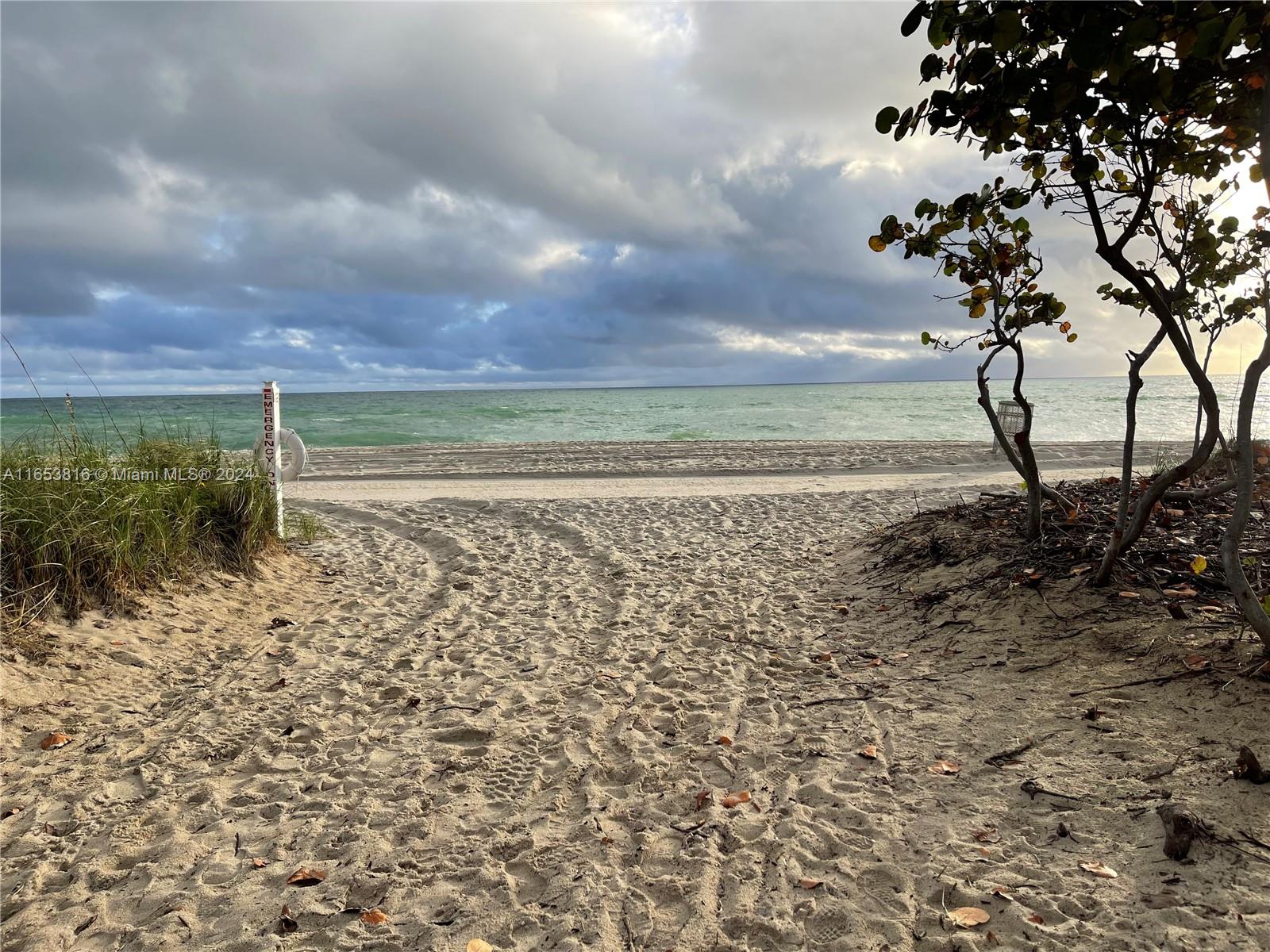 9225 Collins Ave # 704