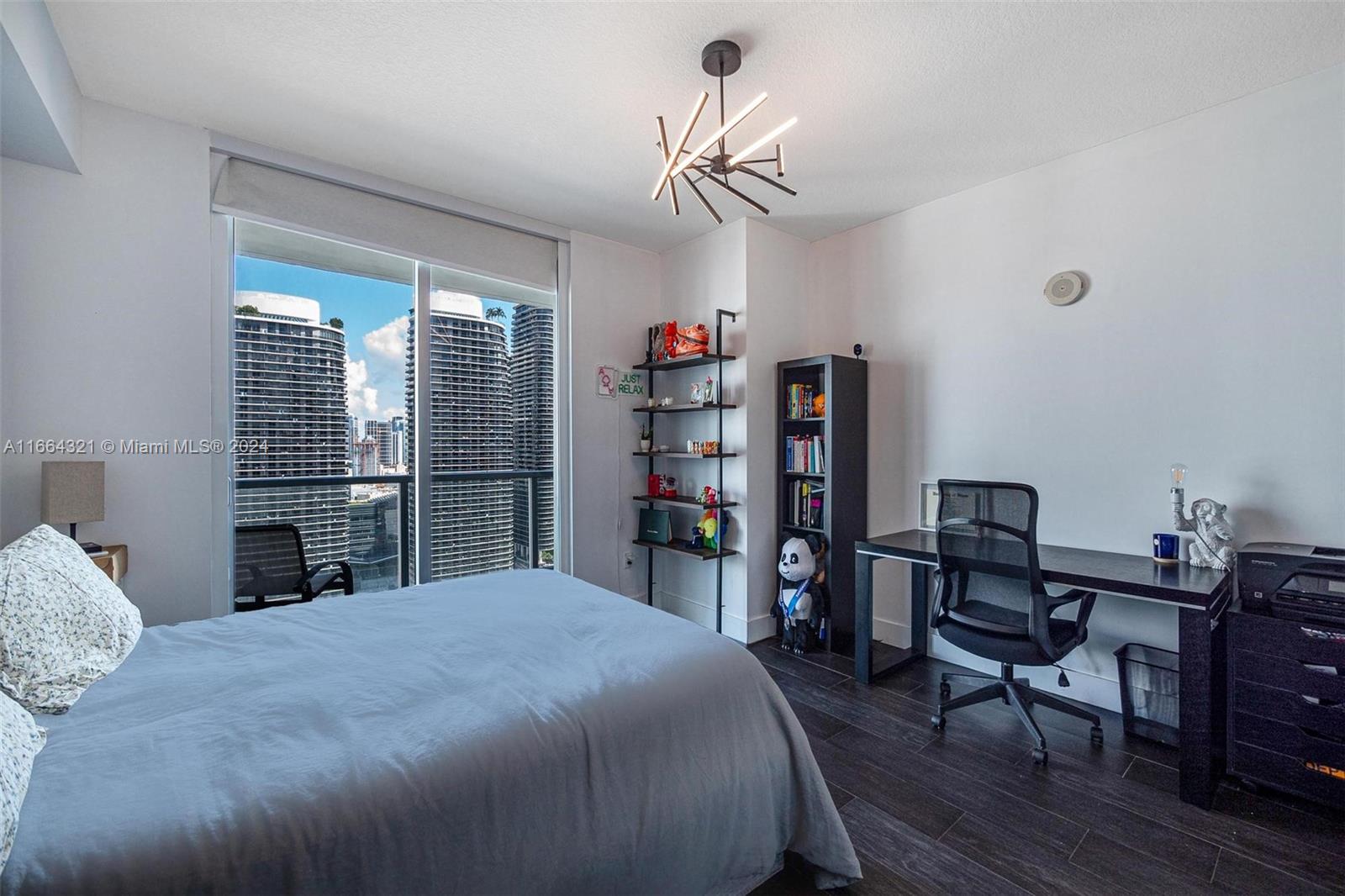 1111 SW 1st Ave Unit: 3722-N