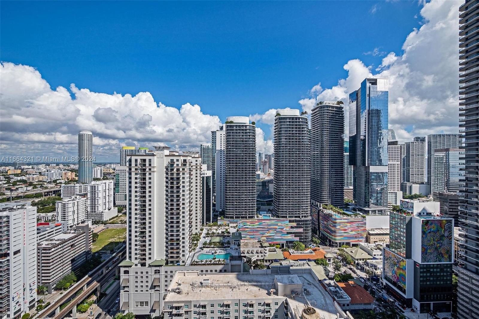 1111 SW 1st Ave Unit: 3722-N