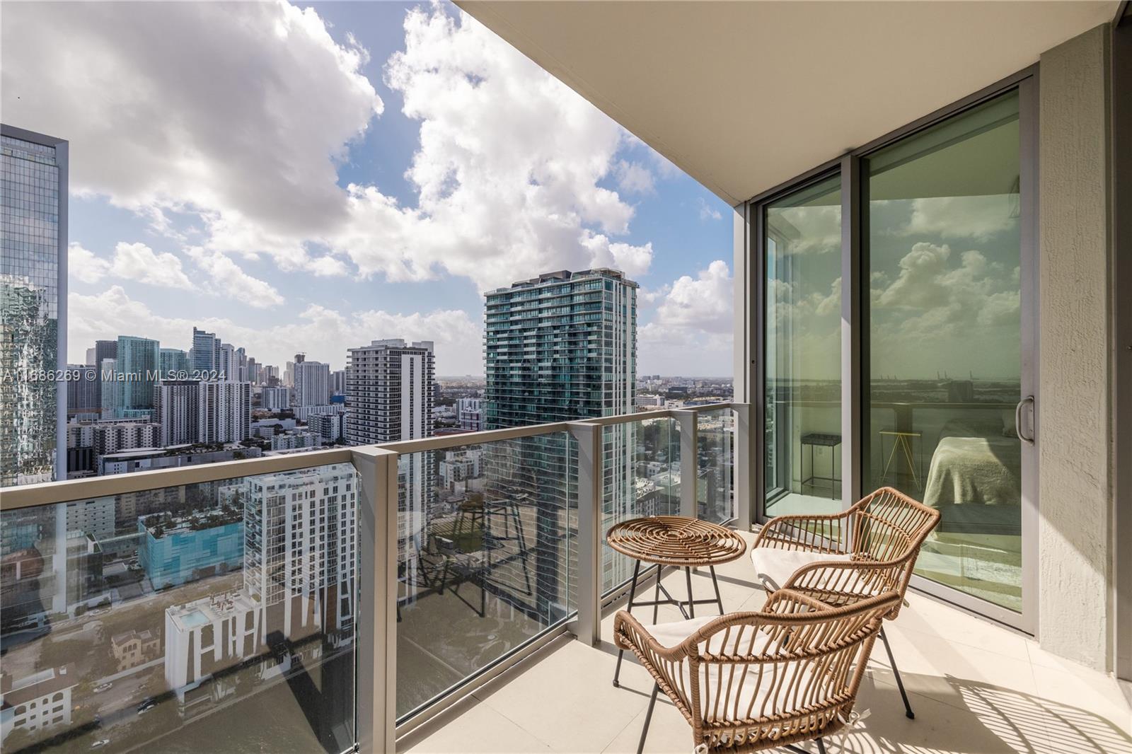 2900 NE 7th Ave # 3208