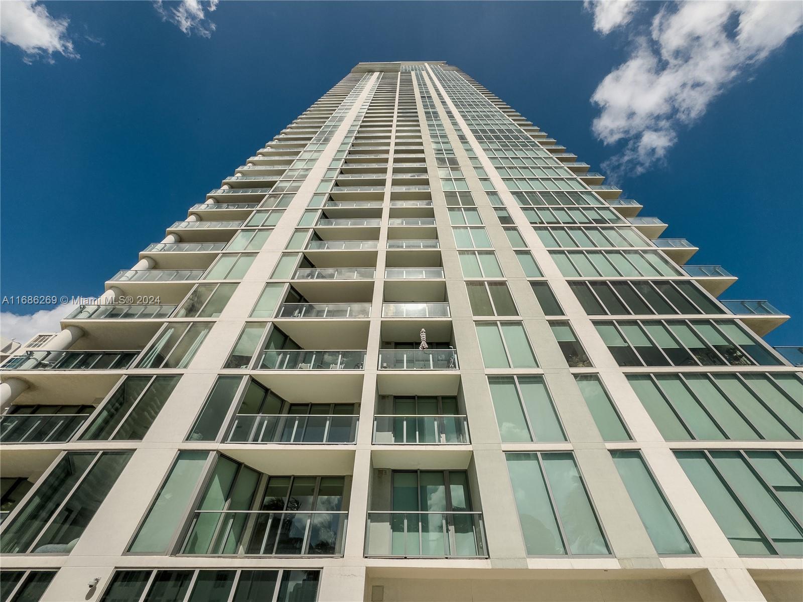2900 NE 7th Ave # 3208