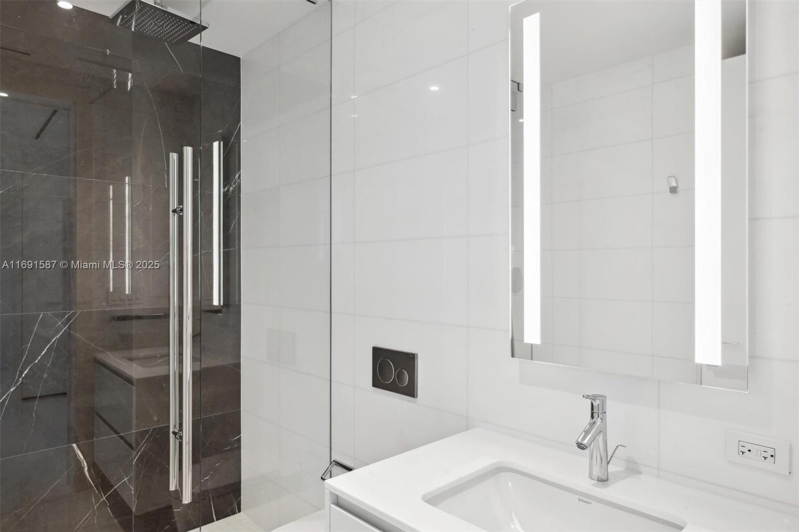 300 Biscayne Blvd Way # 3805