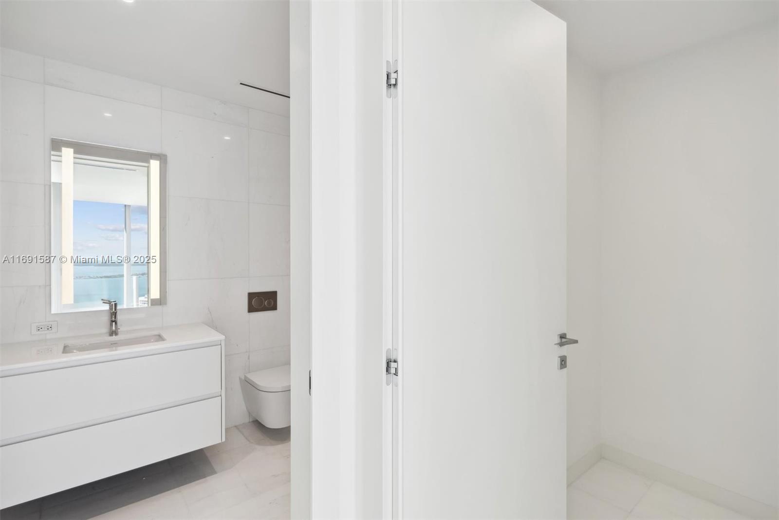 300 Biscayne Blvd Way # 3805