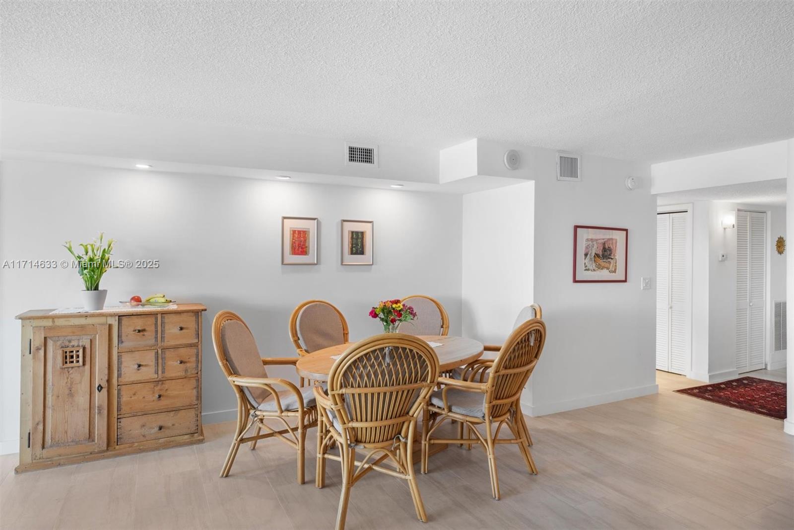 511 Bayshore Dr # 304