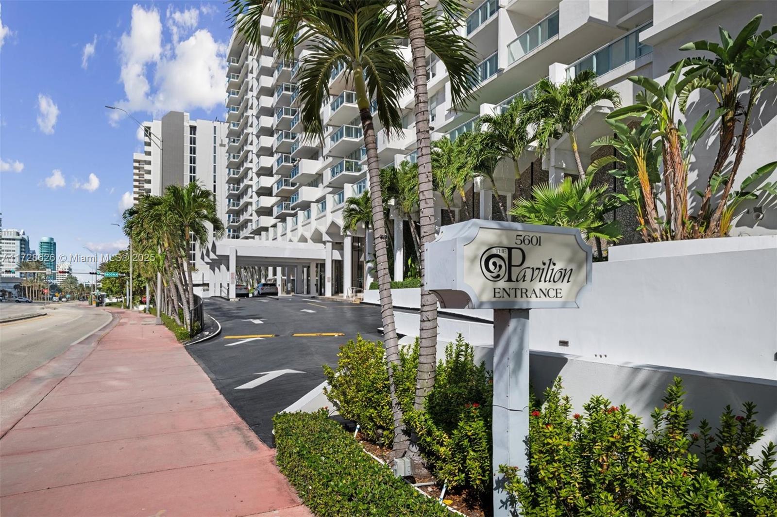 5601 Collins Ave # 5 Unit: PH-5