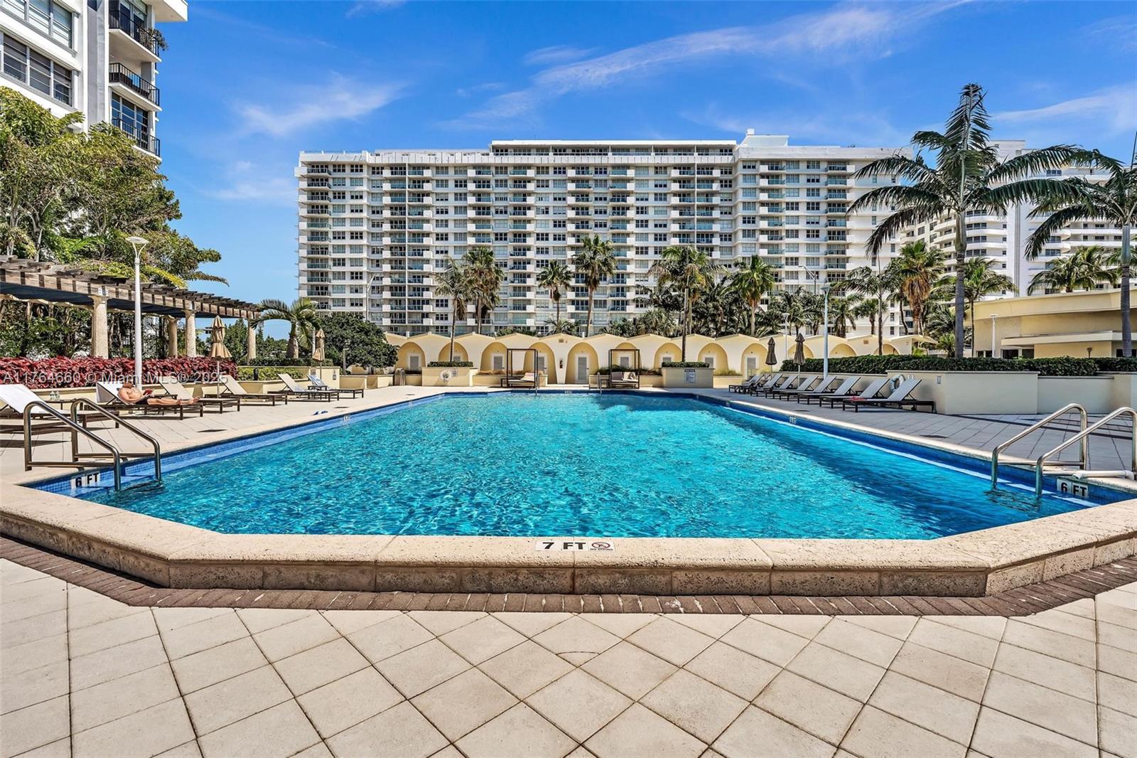 5600 Collins Ave # 10J