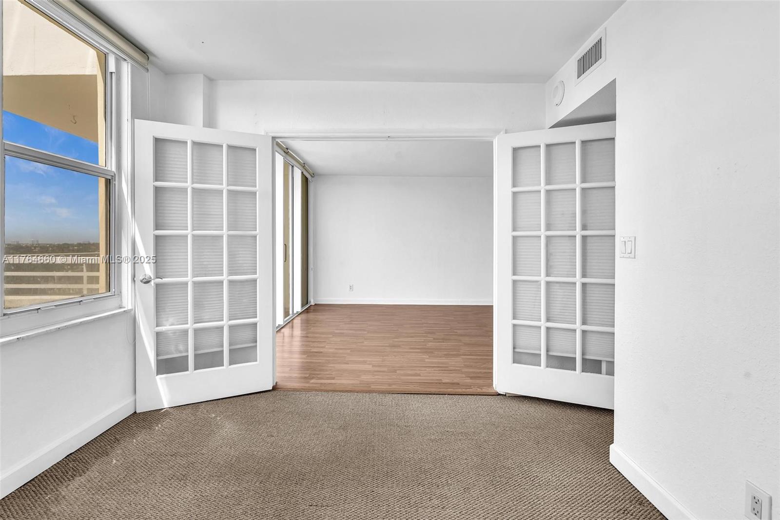 5600 Collins Ave # 10J