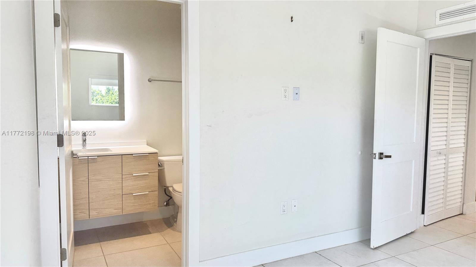 643 Jefferson Ave # 11