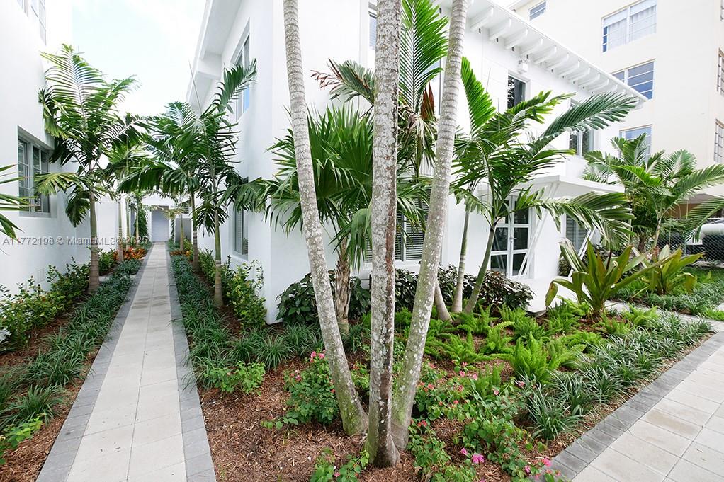 643 Jefferson Ave # 11