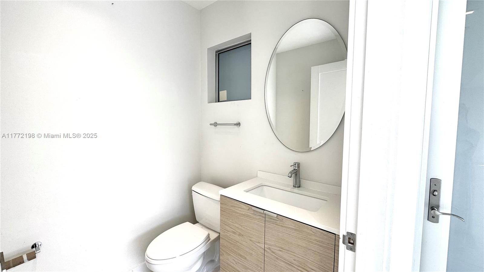 643 Jefferson Ave # 11