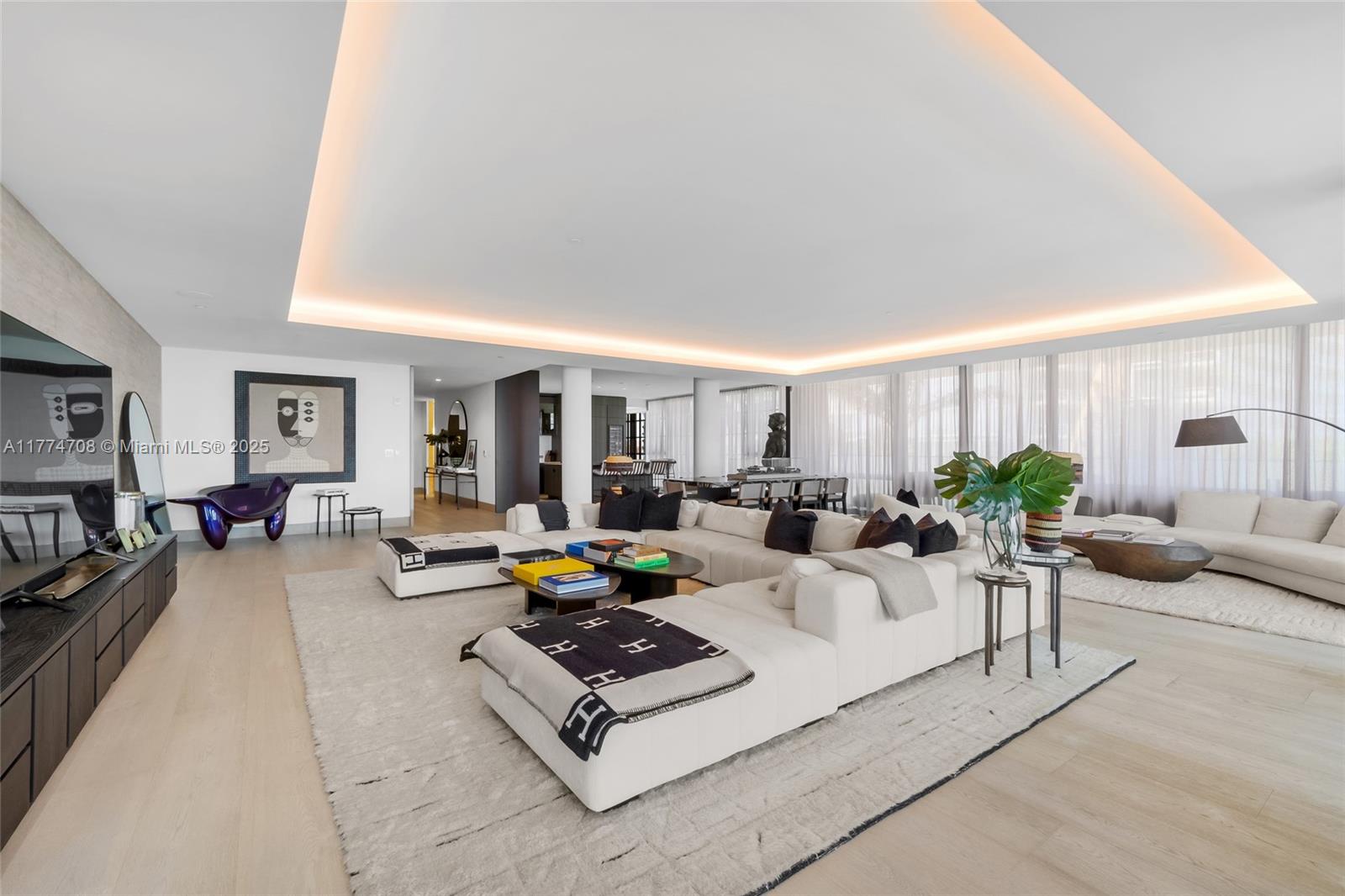 8955 Collins Ave # 301
