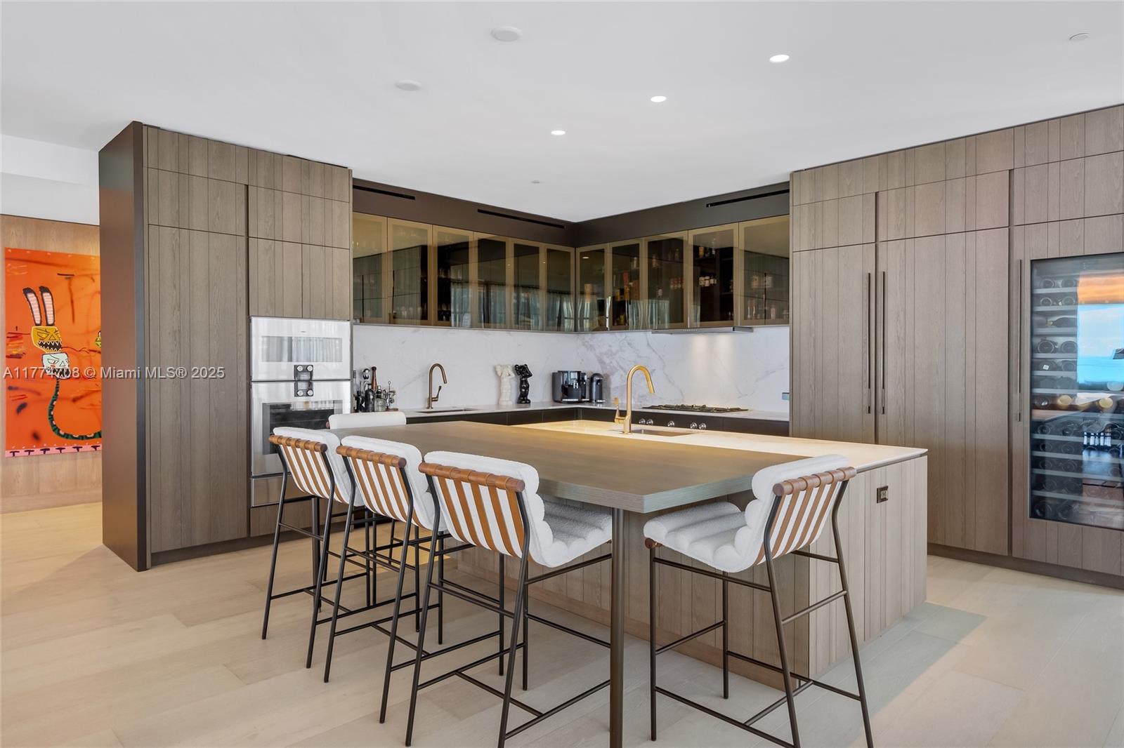 8955 Collins Ave # 301
