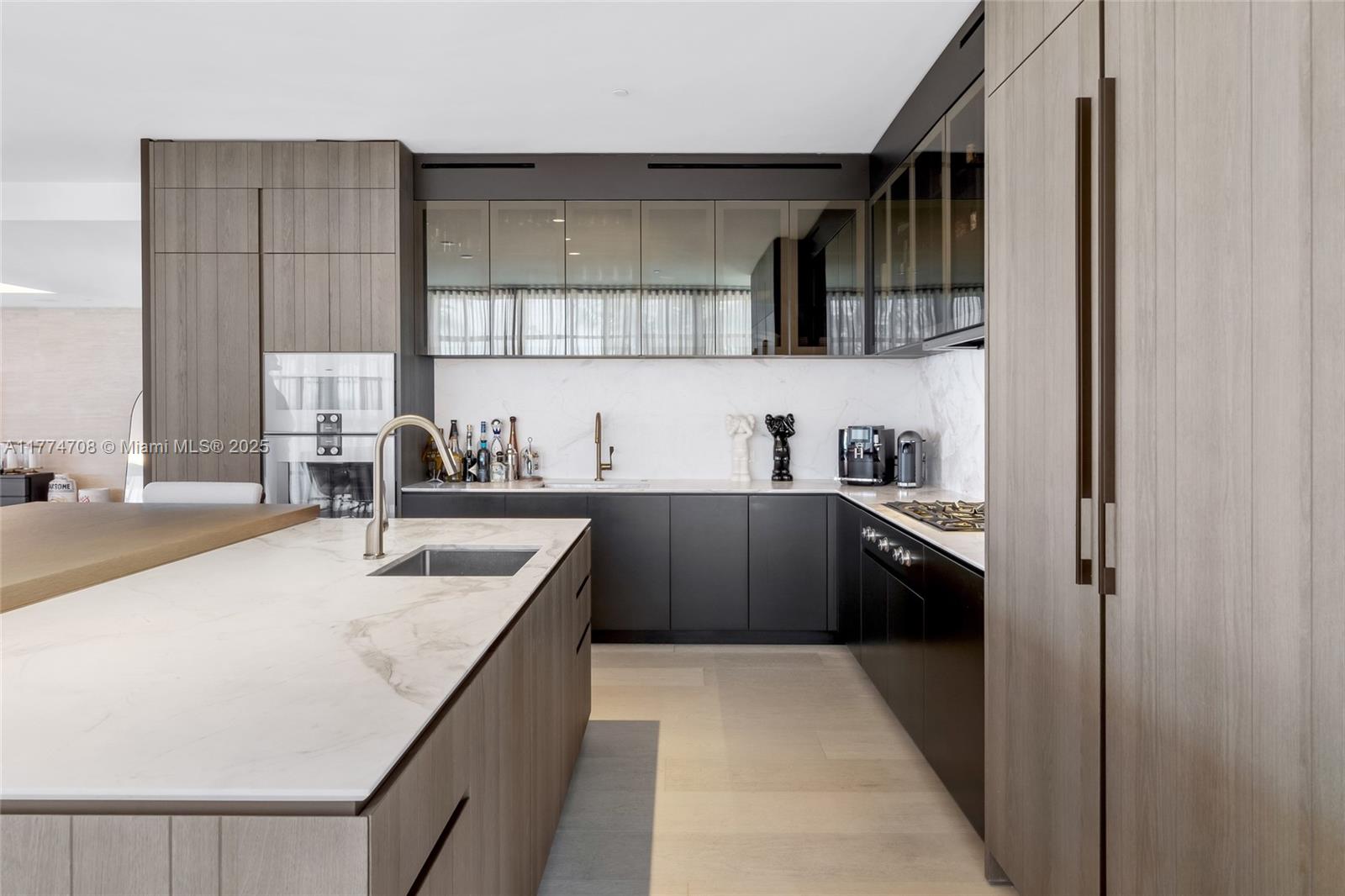 8955 Collins Ave # 301