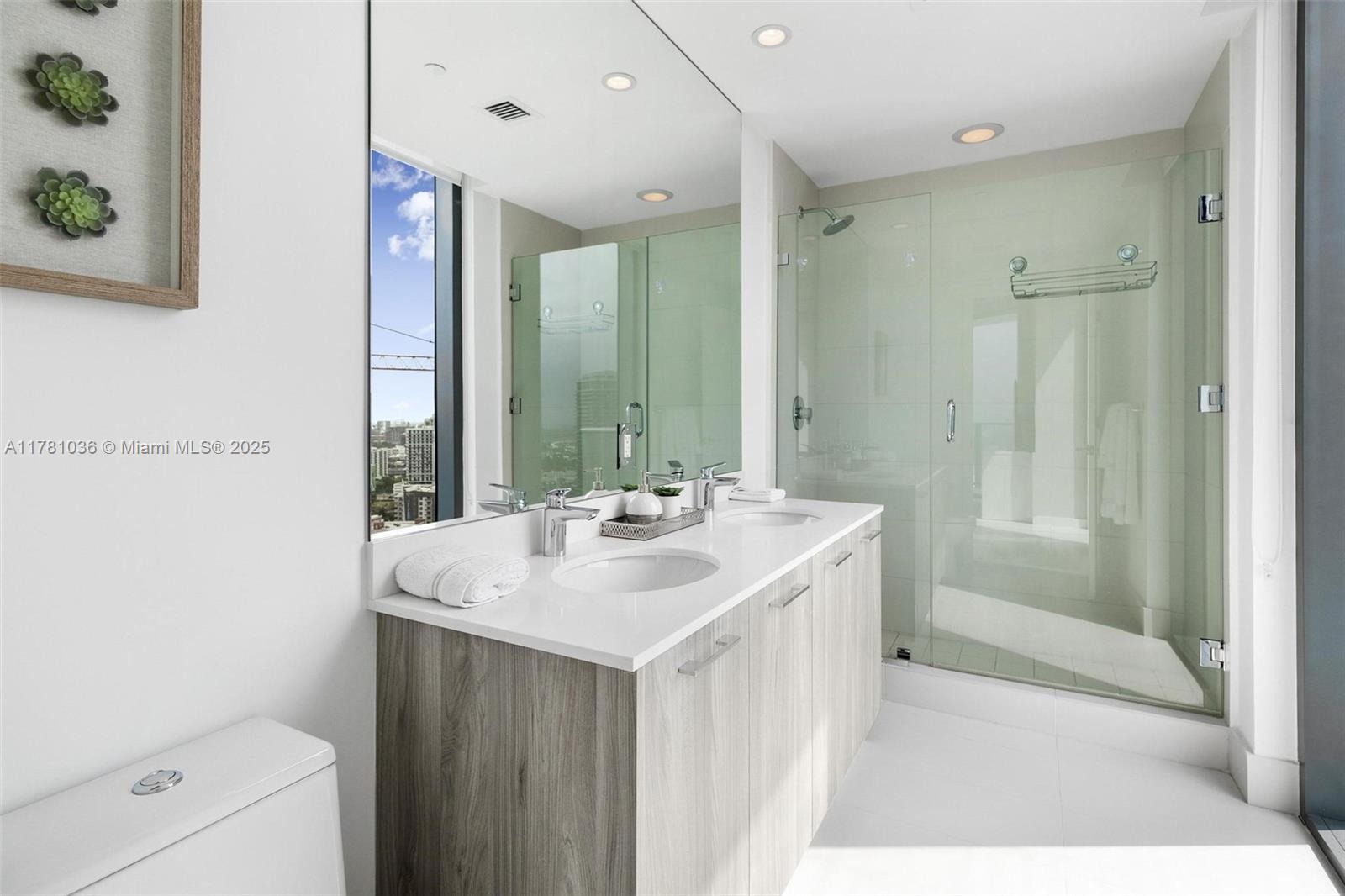 501 NE 31st St # 2410