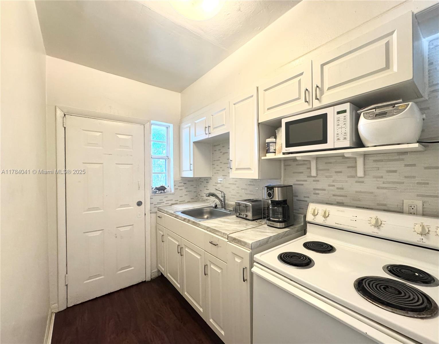 4410 NE 2nd Ave # 4410
