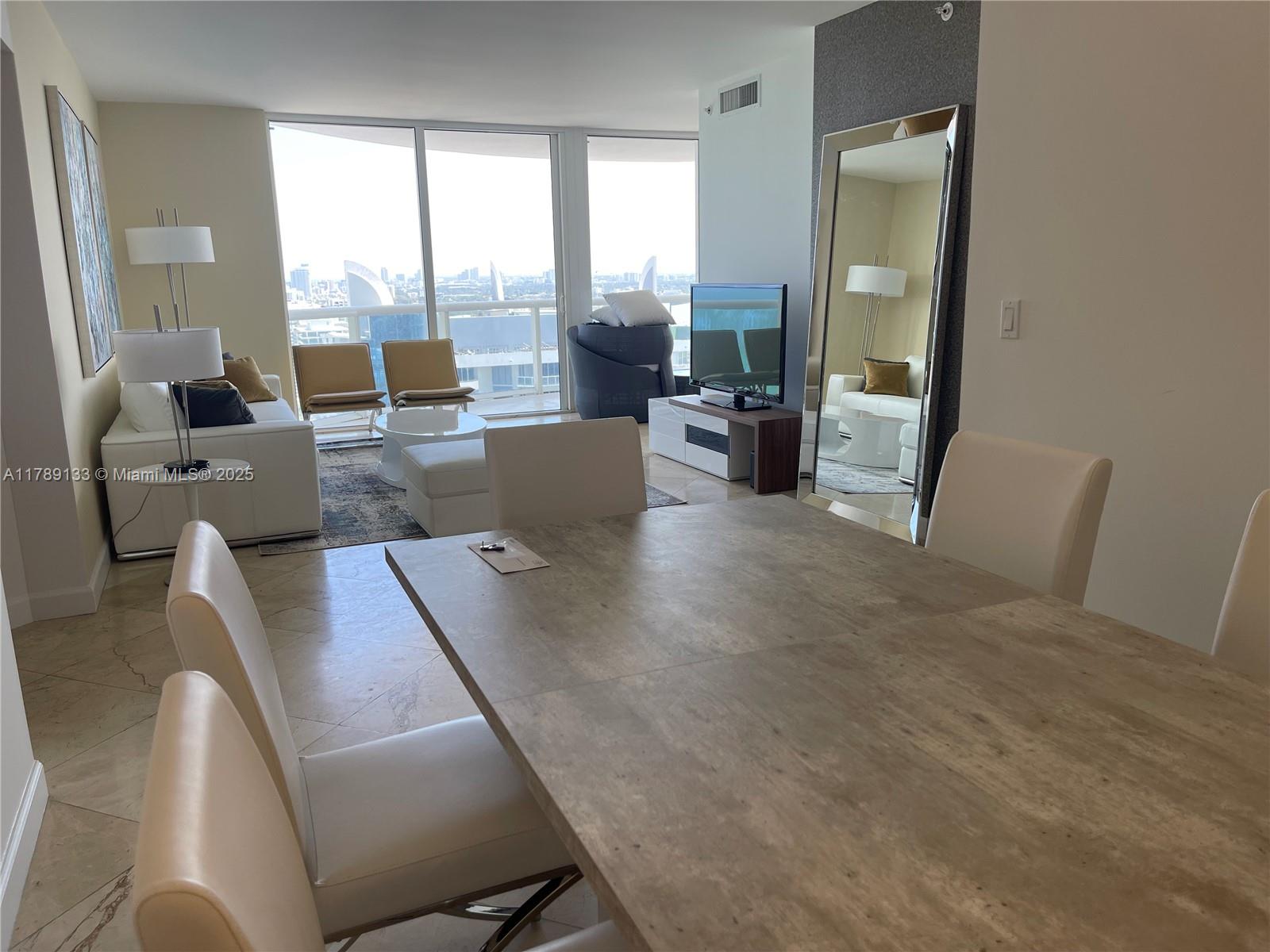 6365 Collins Ave # 3704