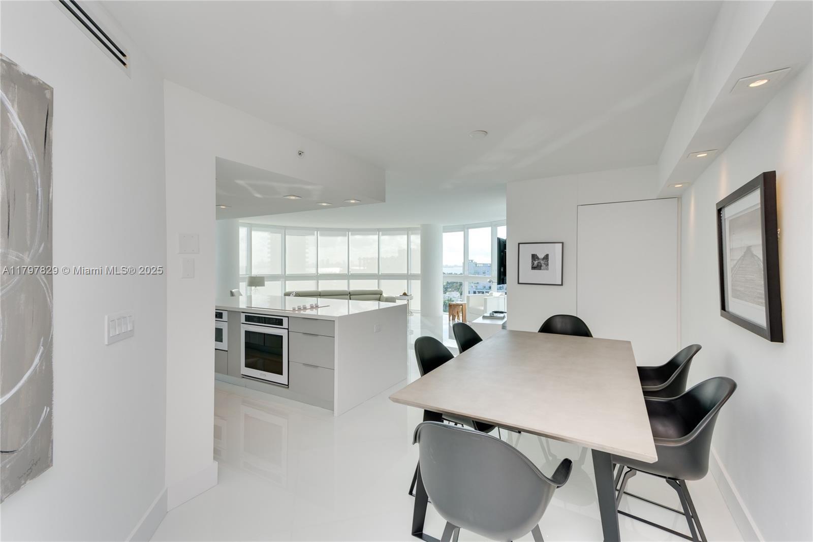 6301 Collins Ave # 1805