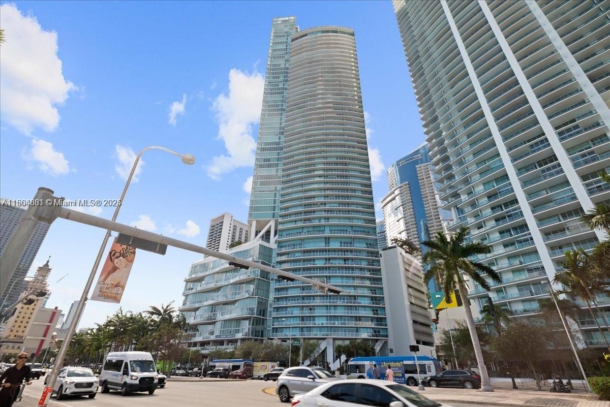 888 Biscayne Blvd # 4801