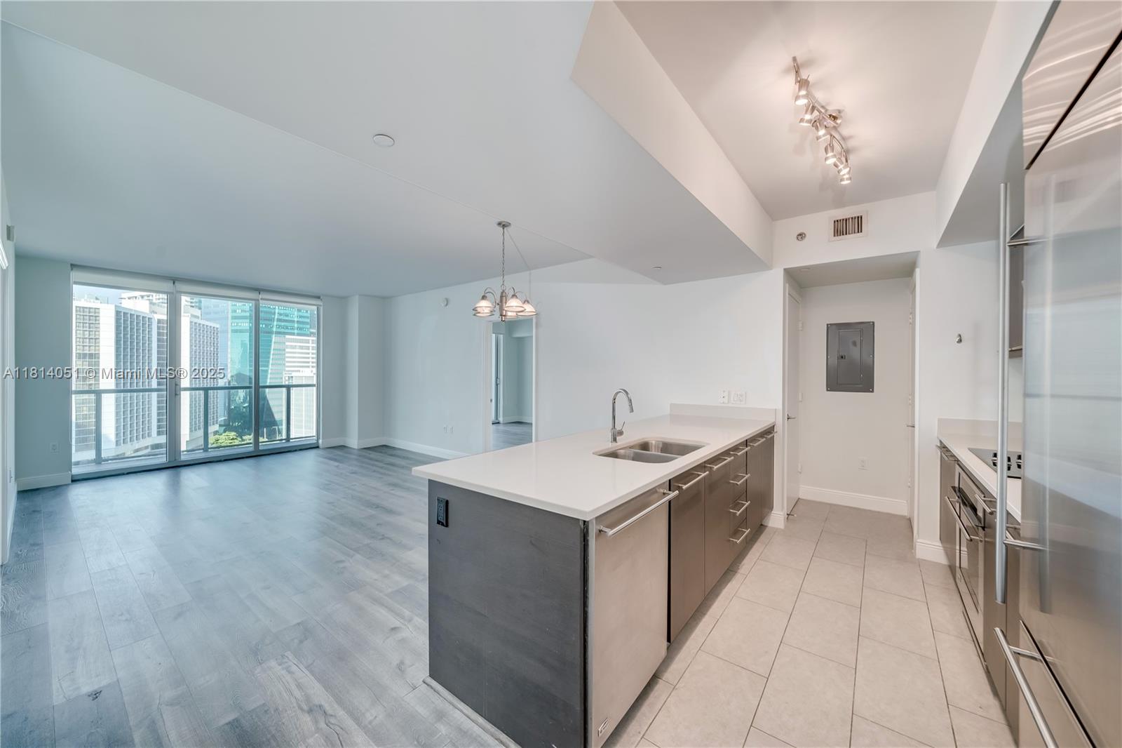 55 SE 6th St # 1703