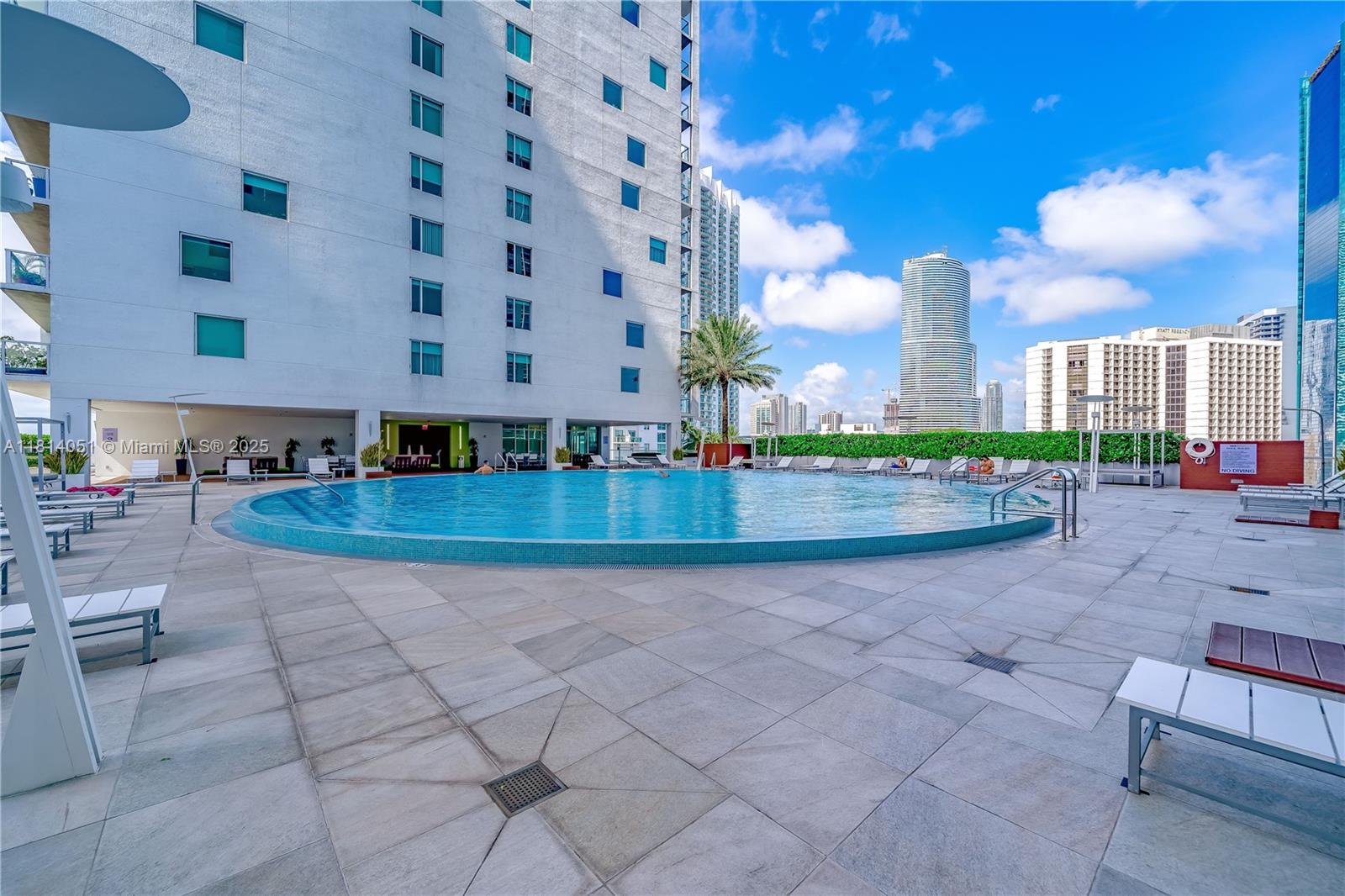 55 SE 6th St # 1703
