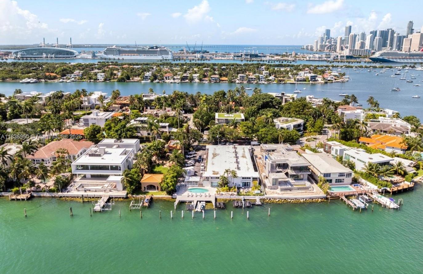 405 N Hibiscus Dr # 203