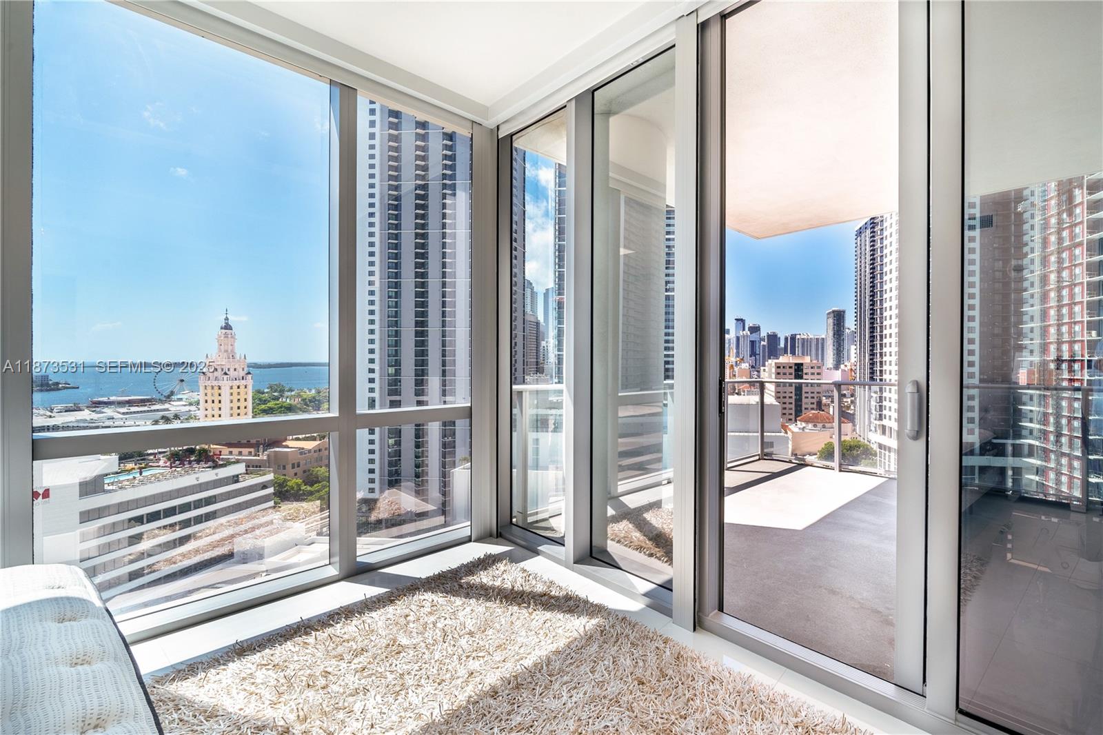 851 NE 1st Ave # 1611