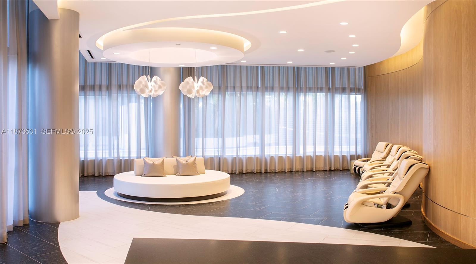 851 NE 1st Ave # 1611