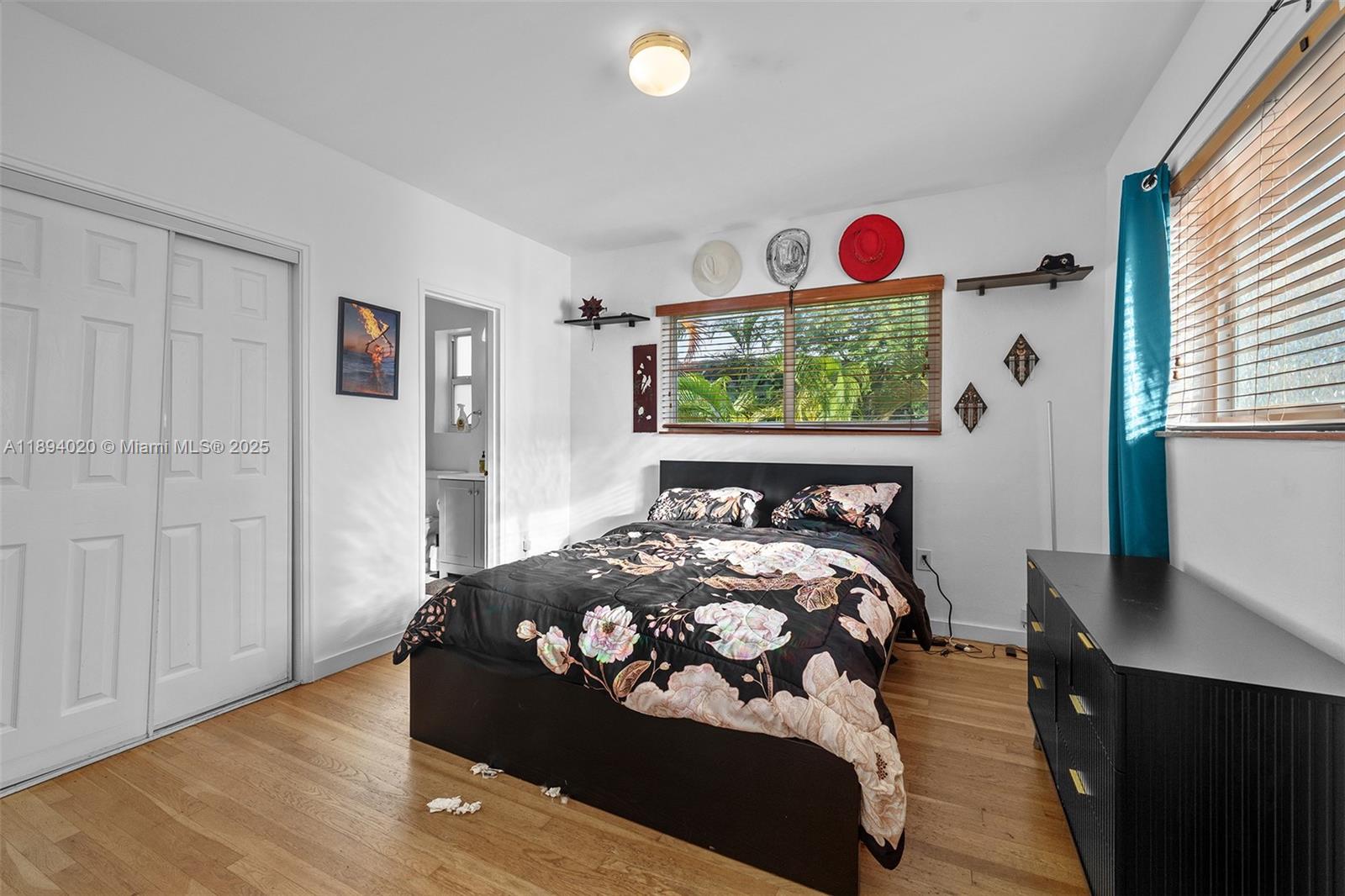 1515 West Ave # 12