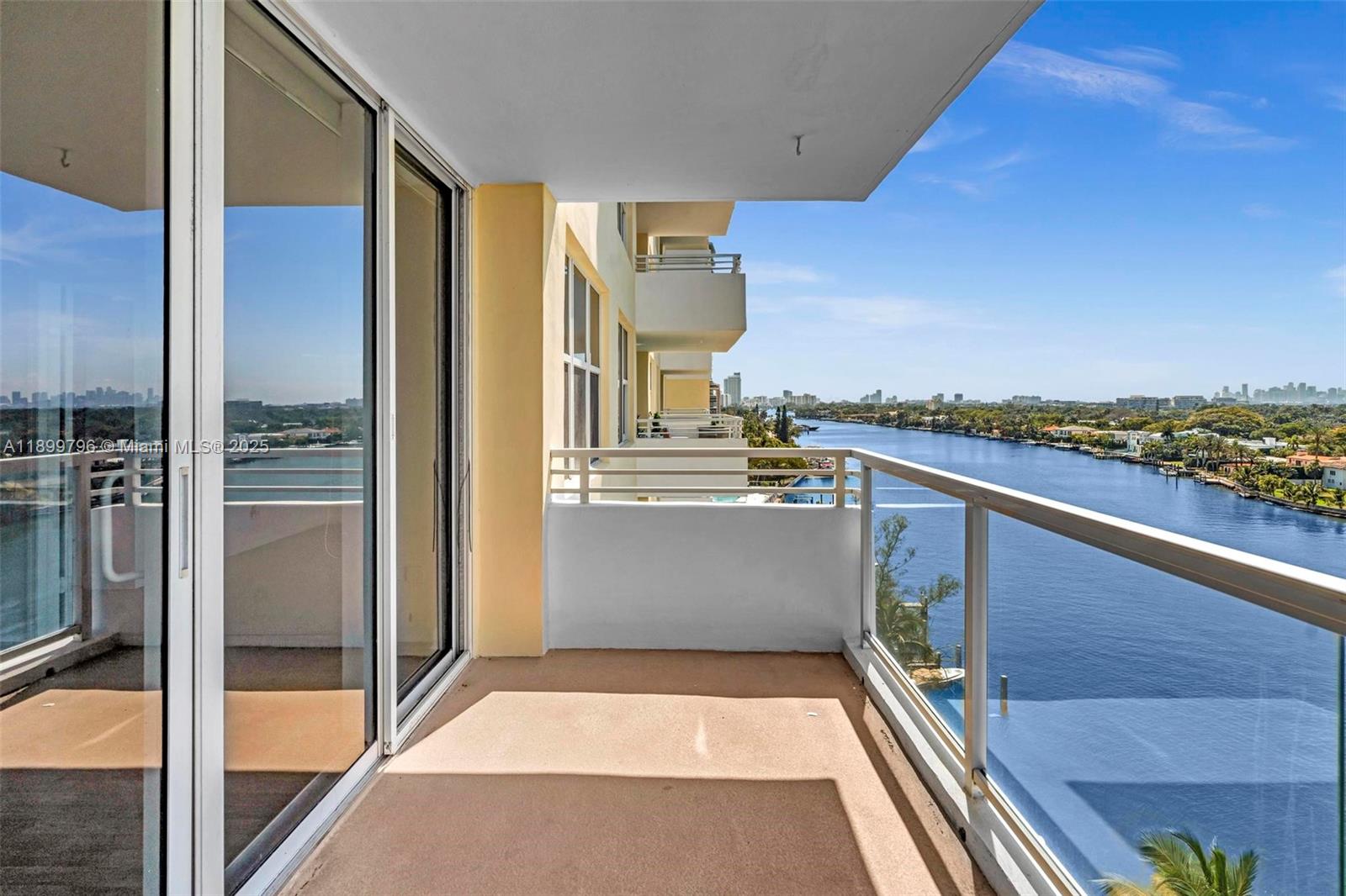 5600 Collins Ave # 10J