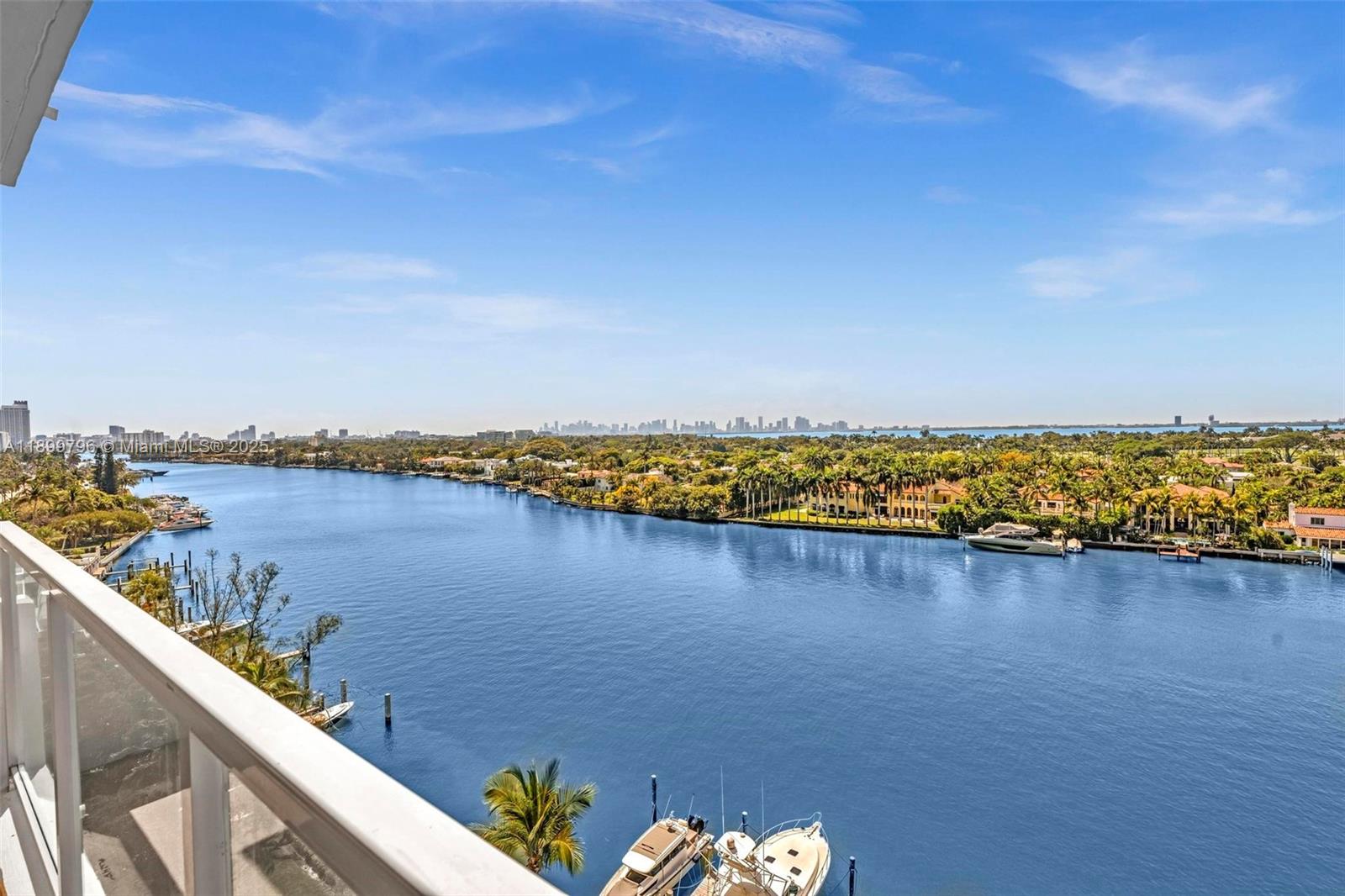 5600 Collins Ave # 10J