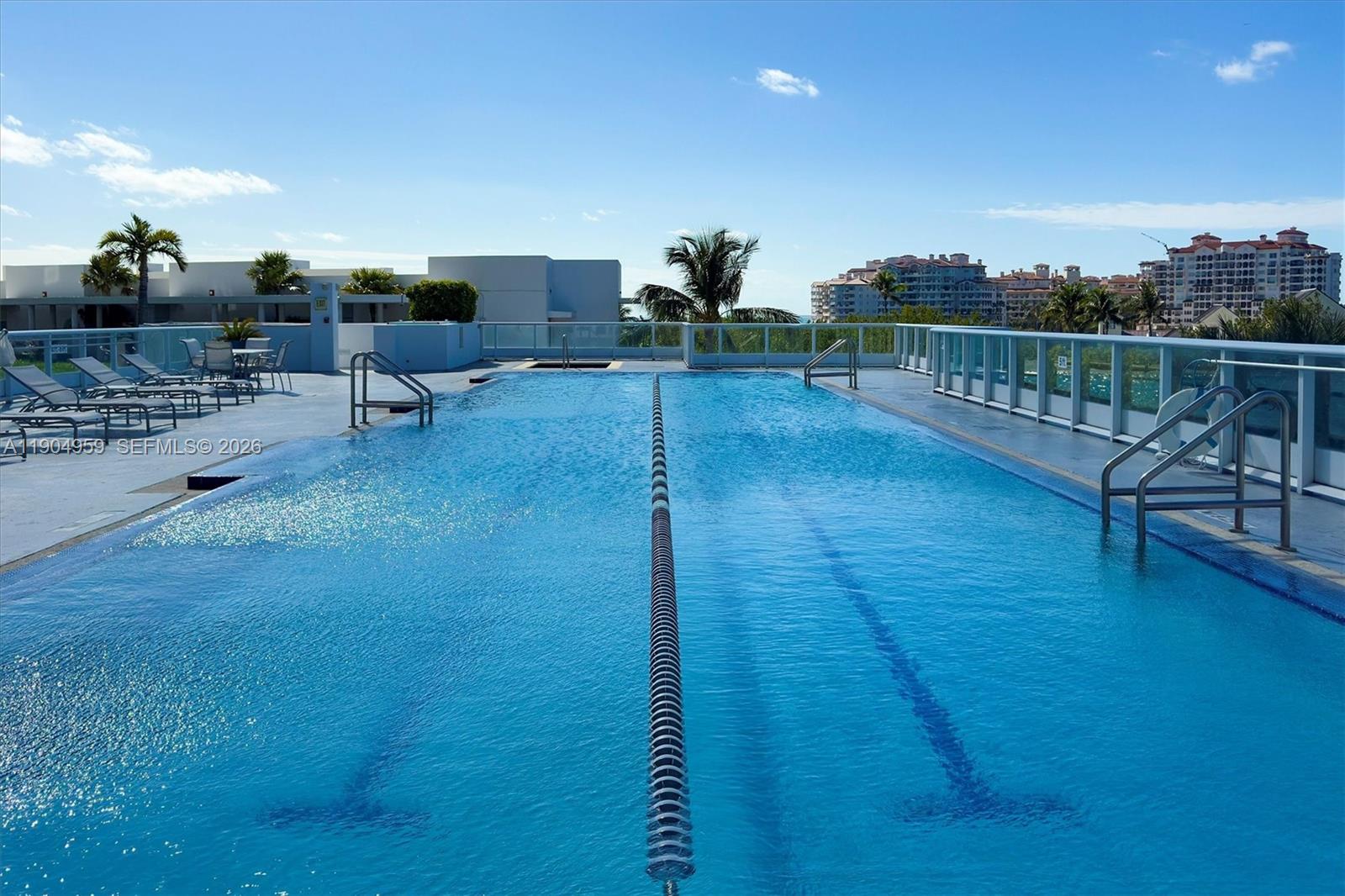 100 S Pointe Dr # 3203