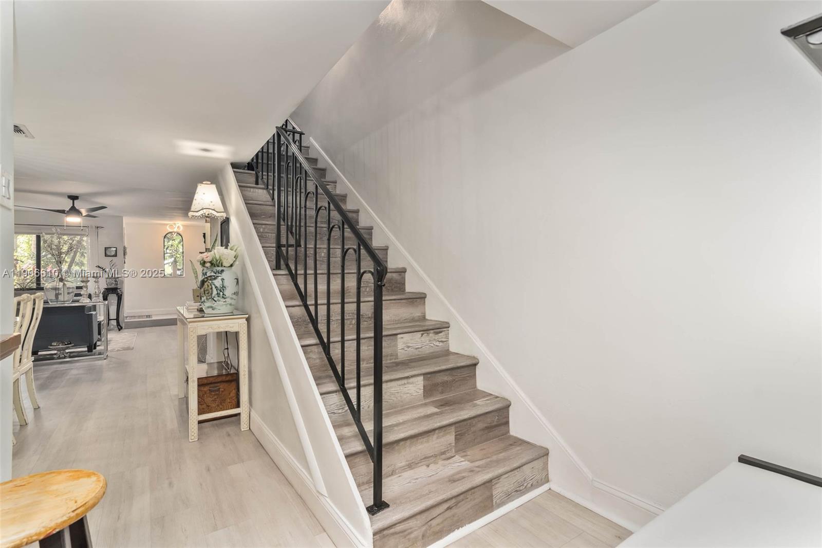 1603 NE 105th St # 9 Unit: 3-9