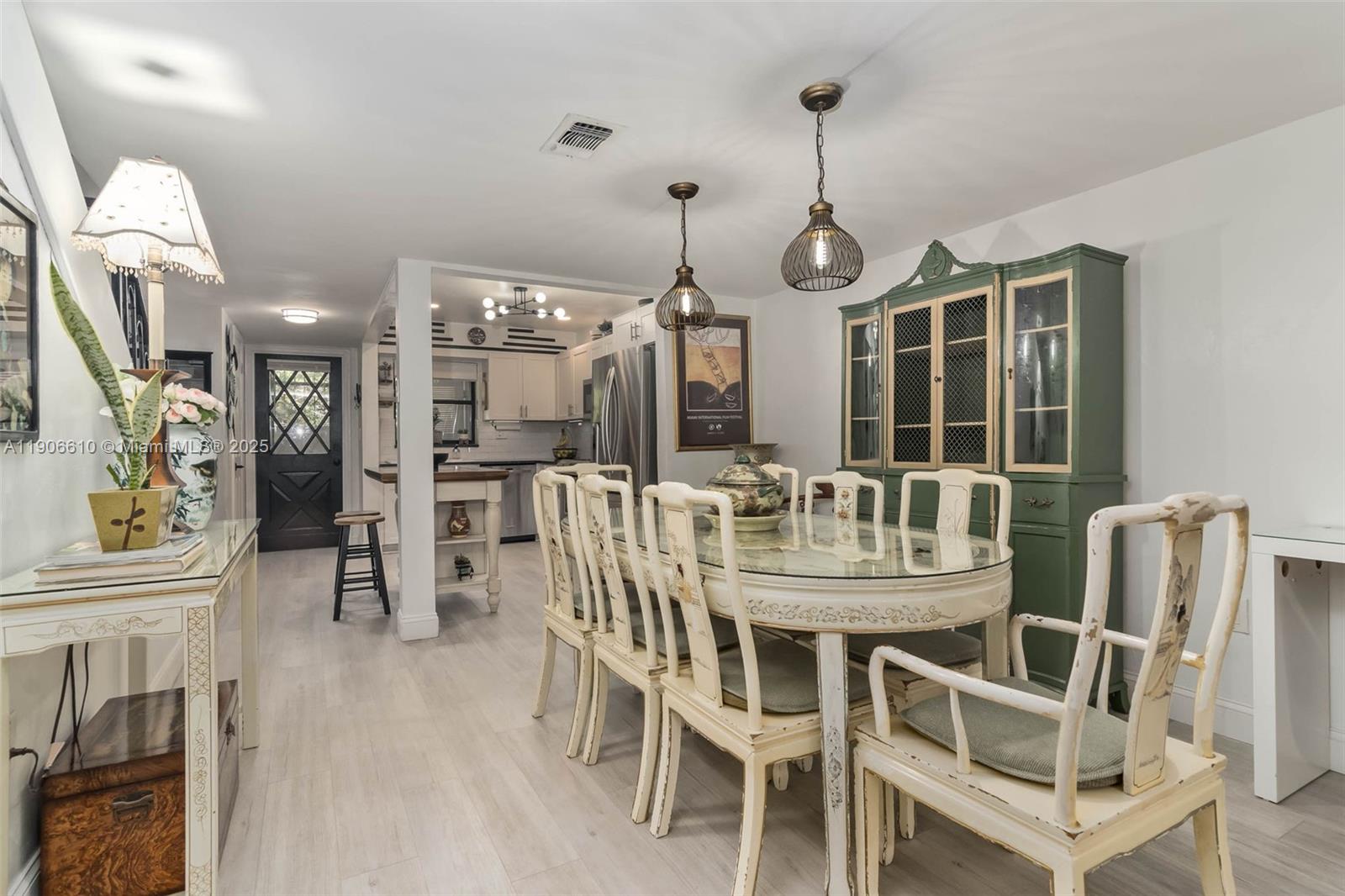 1603 NE 105th St # 9 Unit: 3-9
